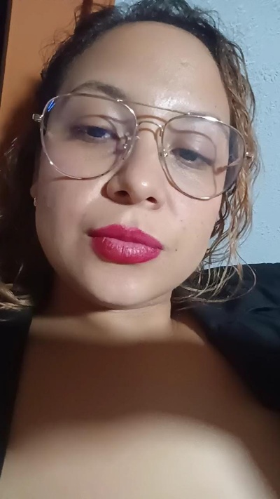 Candypretty1 live cam on Cam4