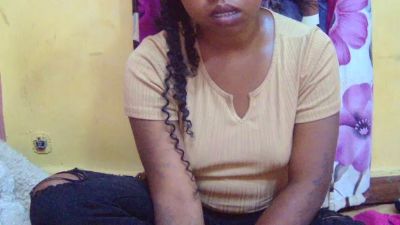 Canellia live cam on Cam4