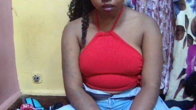 Canellia live cam on Cam4