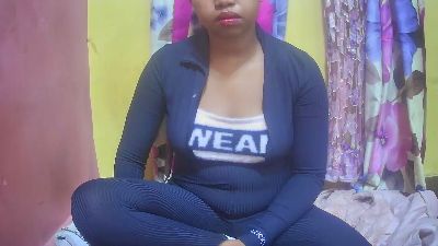 Canellia live cam on Cam4