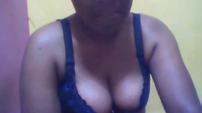 Canellia live cam on Cam4