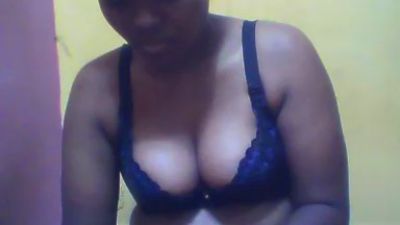 Canellia live cam on Cam4