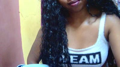 Canellia live cam on Cam4