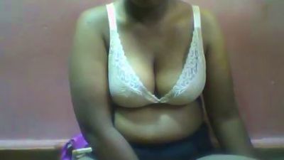 Canellia live cam on Cam4