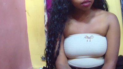 Canellia live cam on Cam4