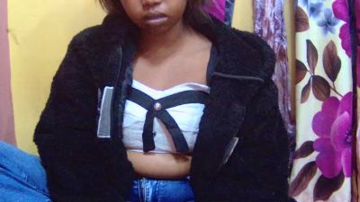 Canellia live cam on Cam4