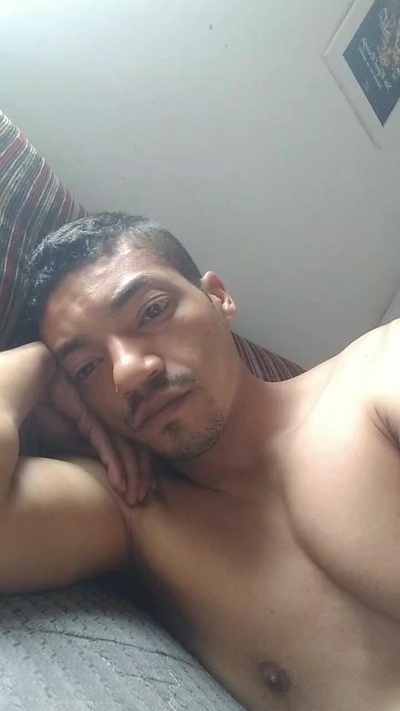 Caratougo live cam on Cam4