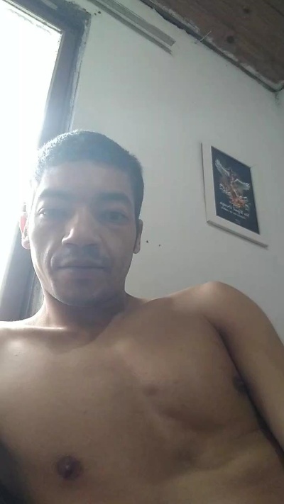 Caratougo live cam on Cam4
