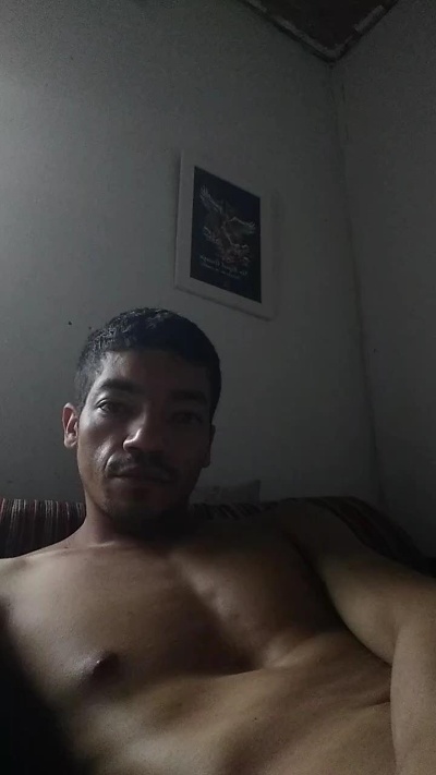 Caratougo live cam on Cam4