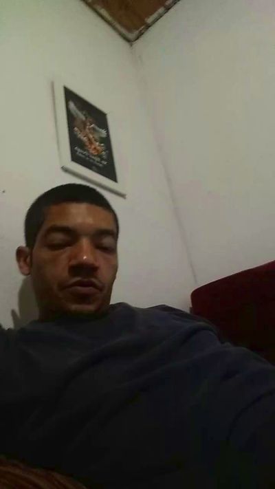 Caratougo live cam on Cam4