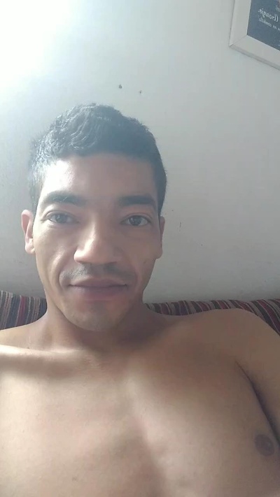 Caratougo live cam on Cam4