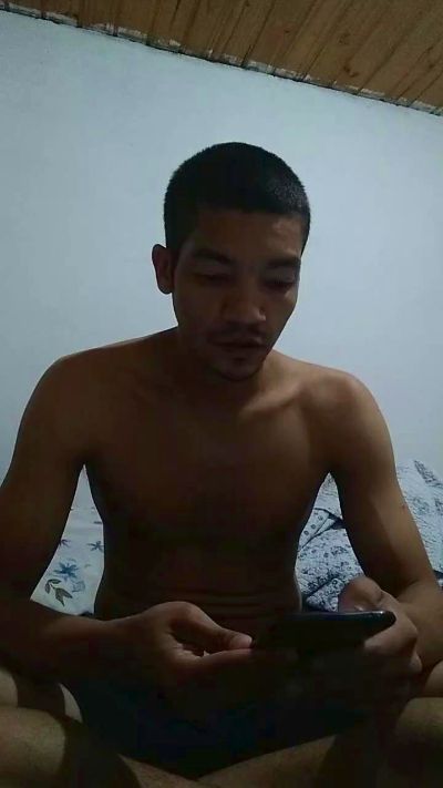 Caratougo live cam on Cam4