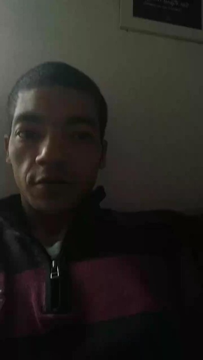 Caratougo live cam on Cam4