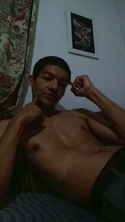 Caratougo live cam on Cam4