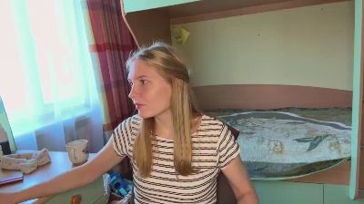 CarieWaltz live cam on Cam4