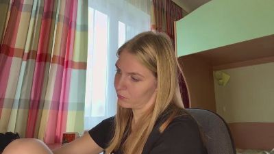 CarieWaltz live cam on Cam4