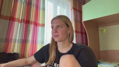 CarieWaltz live cam on Cam4
