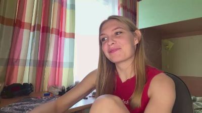 CarieWaltz live cam on Cam4
