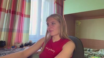 CarieWaltz live cam on Cam4