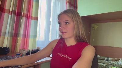 CarieWaltz live cam on Cam4