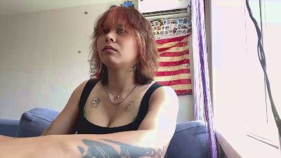 CarinRochez live cam on Cam4