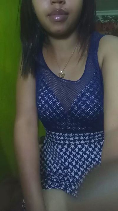 Carinahot02 live cam on Cam4