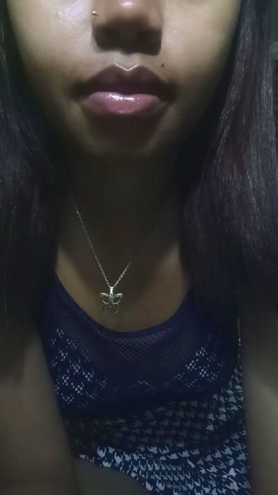 Carinahot02 live cam on Cam4