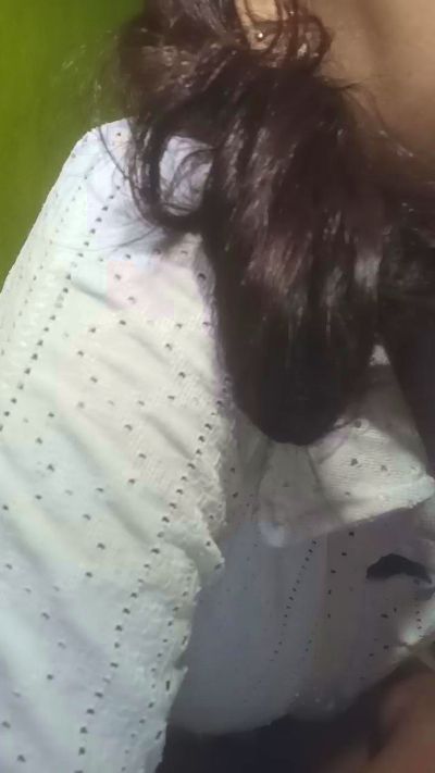 Carinahot02 live cam on Cam4