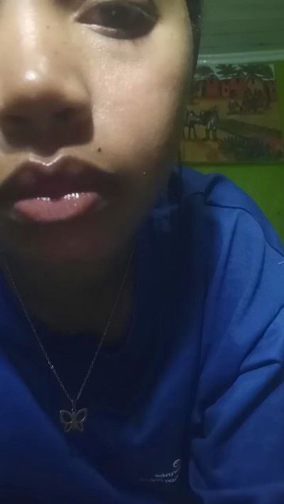 Carinahot02 live cam on Cam4