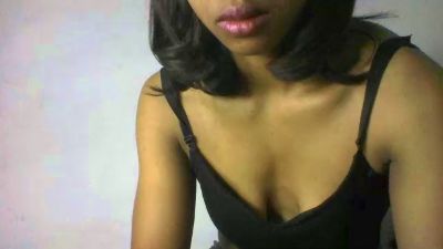 Carinajolie live cam on Cam4