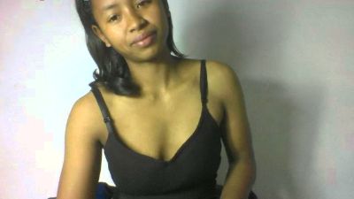 Carinajolie live cam on Cam4