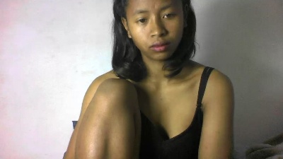 Carinajolie live cam on Cam4