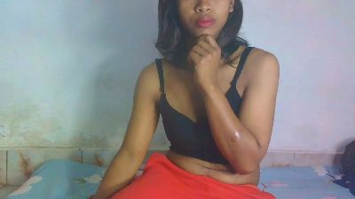 Carinajolie live cam on Cam4