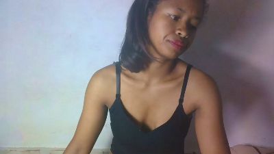 Carinajolie live cam on Cam4
