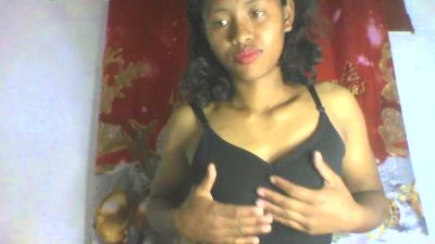 Carinajolie live cam on Cam4