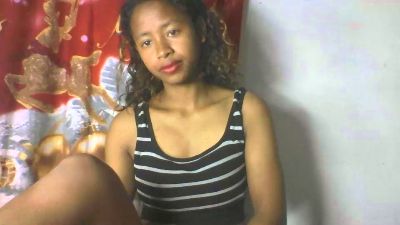 Carinajolie live cam on Cam4