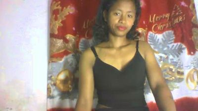 Carinajolie live cam on Cam4