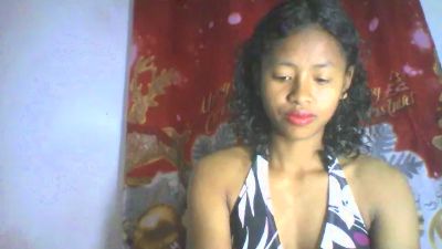 Carinajolie live cam on Cam4