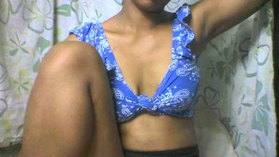 Carinajolie live cam on Cam4