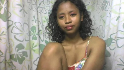 Carinajolie live cam on Cam4
