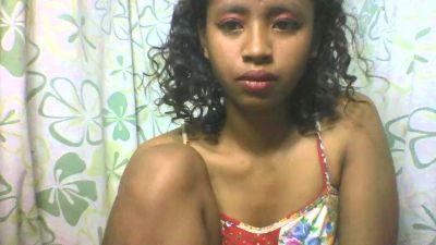 Carinajolie live cam on Cam4