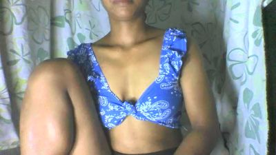 Carinajolie live cam on Cam4