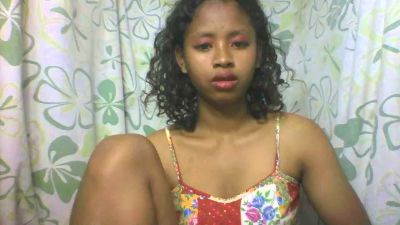 Carinajolie live cam on Cam4