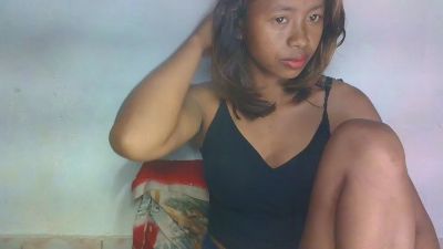 Carinajolie live cam on Cam4