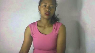 Carinajolie live cam on Cam4