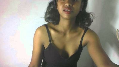 Carinajolie live cam on Cam4