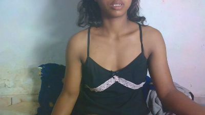 Carinajolie live cam on Cam4