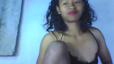 Carinajolie live cam on Cam4