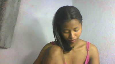 Carinajolie live cam on Cam4