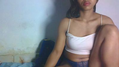 Carinajolie live cam on Cam4